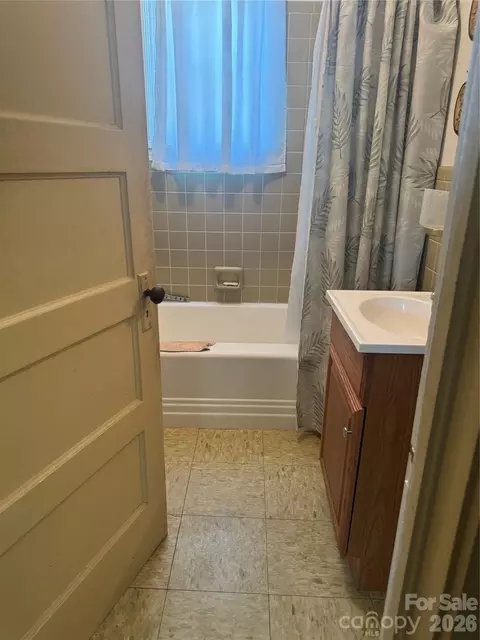 1820 Grapevine Rd, Marshall, NC 28753 photo 47