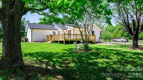 Exterior - 1252 Houston Mill Rd, Conover, NC 28613 photo 5 of 10