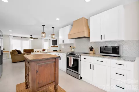 Kitchen - 1252 Houston Mill Rd, Conover, NC 28613 photo 4 of 5