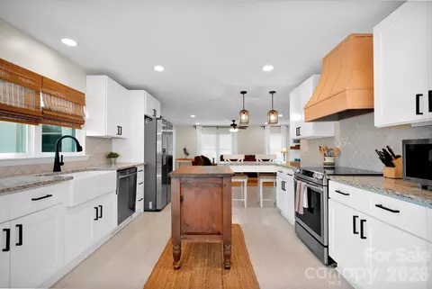 Kitchen - 1252 Houston Mill Rd, Conover, NC 28613 photo 3 of 5