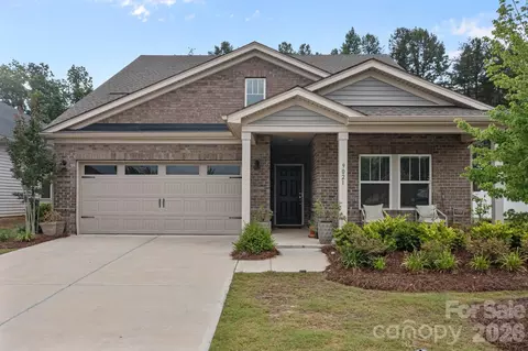 9021 Myrna Dr, Gastonia, NC 28056