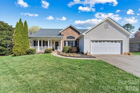 238 Wittenburg Springs Dr, Taylorsville, NC 28681