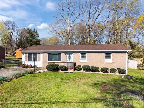 1009 Union Ter, Gastonia, NC 28056