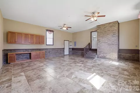 Living - 7721 Otts Cir, Stanley, NC 28164 photo 5 of 6