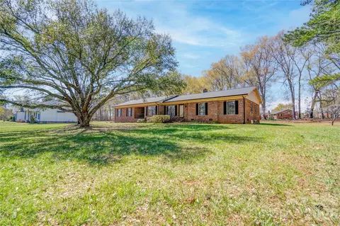 431 N Main St, Shelby, NC 28152