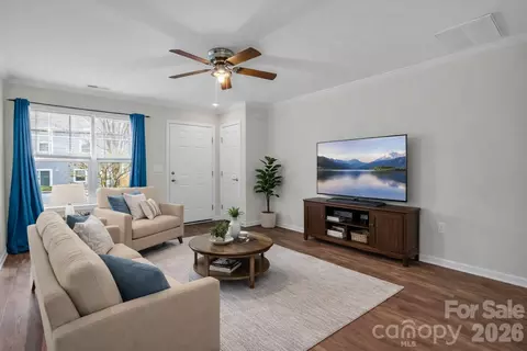 1106 Lynwood Forest Rd, Arden, NC 28704