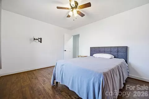 Bedroom - 373 Fox Trace Dr, Sylva, NC 28779 photo 5 of 8