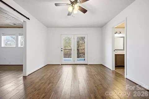 Living - 373 Fox Trace Dr, Sylva, NC 28779 photo 9 of 9