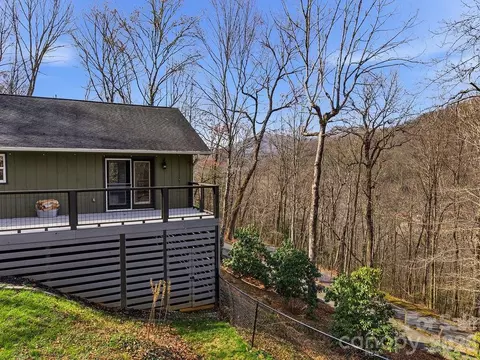 Exterior - 373 Fox Trace Dr, Sylva, NC 28779 photo 4 of 6
