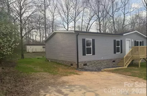 3007 Michelle Dr, Newton, NC 28658