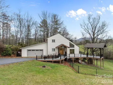 234 Justice Ridge Rd, Candler, NC 28715
