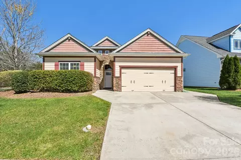 6738 Eastfield Park Dr, Charlotte, NC 28269