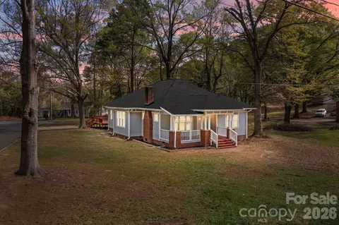 606 Townsend Ave, Gastonia, NC 28052