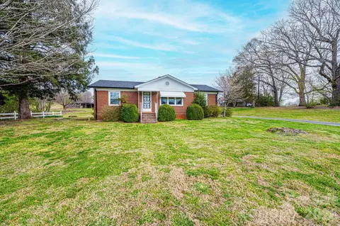 3554 Us Hwy 64 90 W Hwy W, Taylorsville, NC 28681