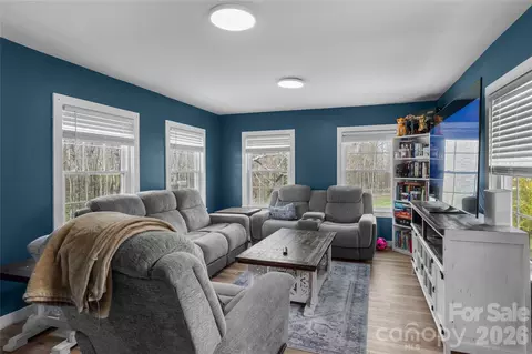 379 Pat Nixon Rd, State Road, NC 28676