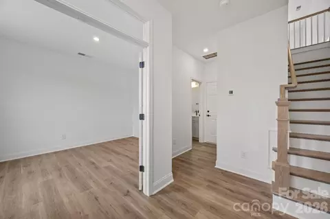 7032 Westrow Ave, Charlotte, NC 28278