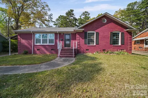 5833 Amity Pl, Charlotte, NC 28212