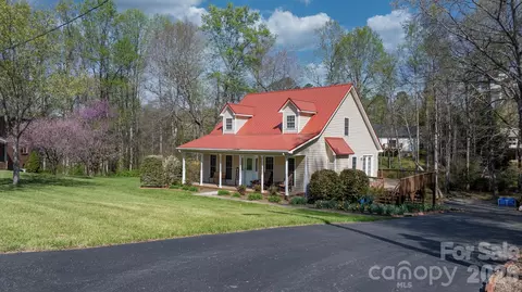 203 Nottingham Dr, Maiden, NC 28650