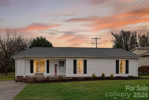5 S 1st St, Belmont, NC 28012