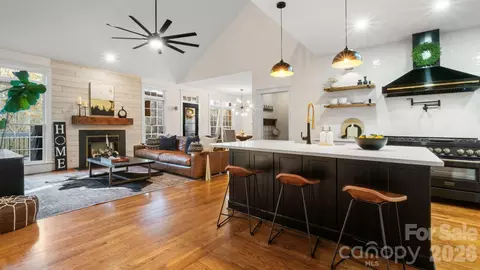 907 Dericks Xing, Fort Mill, SC 29708 photo 6
