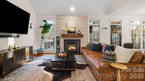 907 Dericks Xing, Fort Mill, SC 29708 photo 9