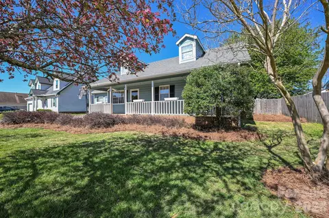 Exterior - 2507 Devon Dr, Monroe, NC 28110 photo 6 of 13