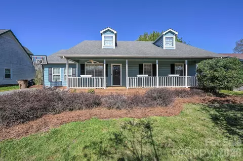 Exterior - 2507 Devon Dr, Monroe, NC 28110 photo 7 of 13