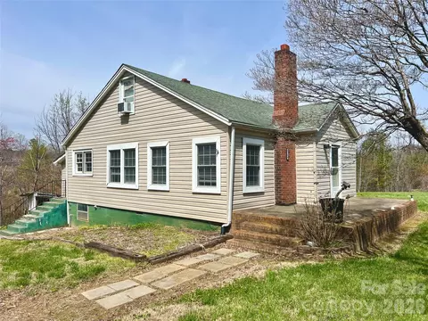 4264 Nc 10 W Hwy W, Hickory, NC 28602