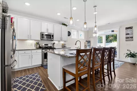 5516 Verona Rd, Charlotte, NC 28213