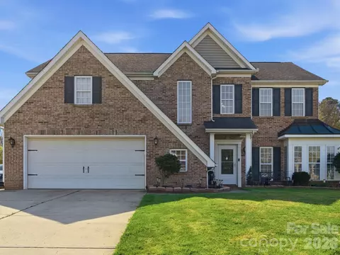 11016 Wyndham Pointe Pointe, Charlotte, NC 28213