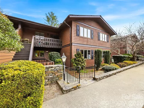115 Bent Tree F2 Garage Dr #F2 + GARAGE, Hendersonville, NC 28739