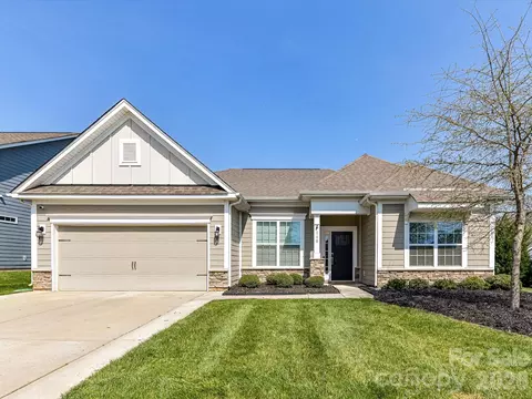 110 Eternal Dr, Mooresville, NC 28115