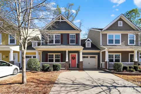 3028 Graceland Cir, Pineville, NC 28134