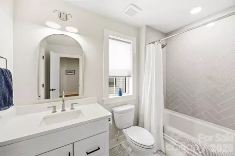 Bath - 2723 Ritz Ln, Matthews, NC 28105 photo 4 of 5