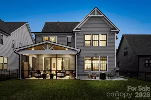 Exterior - 2723 Ritz Ln, Matthews, NC 28105 photo 9 of 11