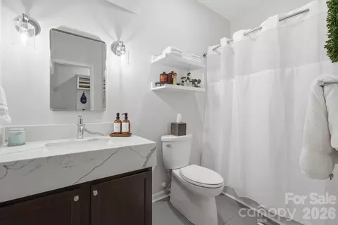 Bath - 30132 Turtle Point Ct, Lancaster, SC 29720 photo 4 of 4