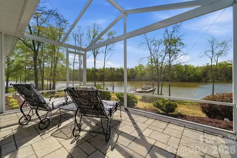 Exterior - 30132 Turtle Point Ct, Lancaster, SC 29720 photo 3 of 5