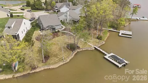 View/Area - 30132 Turtle Point Ct, Lancaster, SC 29720 photo 2 of 4