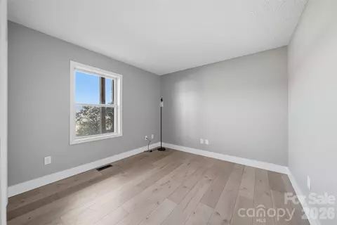 Bedroom - 800 Meadowview Dr, Boone, NC 28607 photo 3 of 4