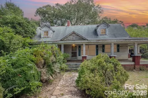 2412 Daves Dr, Shelby, NC 28150