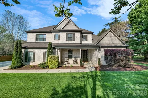 8721 Armstrong Park Dr, Charlotte, NC 28277