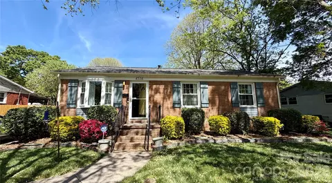 4516 Brooktree Dr, Charlotte, NC 28208