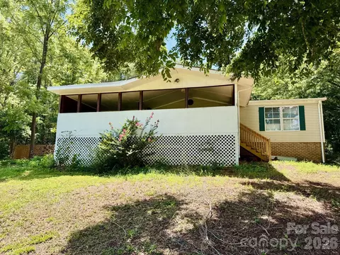 121 C K Dr, Taylorsville, NC 28681