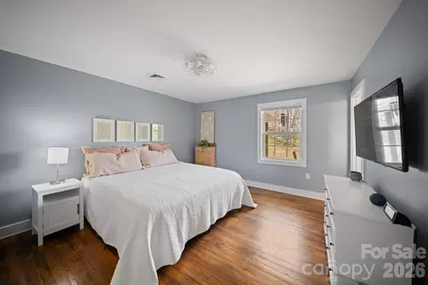 Bedroom - 527 Floyd Blackwell Rd, Tryon, NC 28782 photo 3 of 3