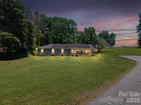 527 Floyd Blackwell Rd, Tryon, NC 28782