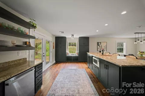 Kitchen - 527 Floyd Blackwell Rd, Tryon, NC 28782 photo 3 of 4