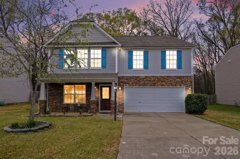 14212 Waterlyn Dr, Charlotte, NC 28278
