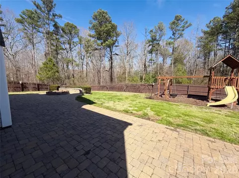 Exterior - 2409 Grinstead Ct, Clover, SC 29710 photo 2 of 3