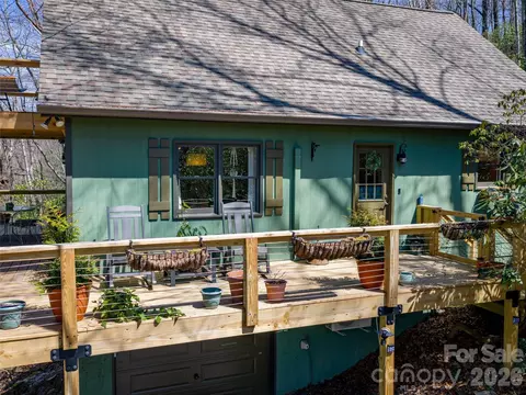Exterior - 31 Elseetos Dr, Brevard, NC 28712 photo 1 of 14