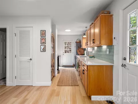 Entry Way - 31 Elseetos Dr, Brevard, NC 28712 photo 2 of 2